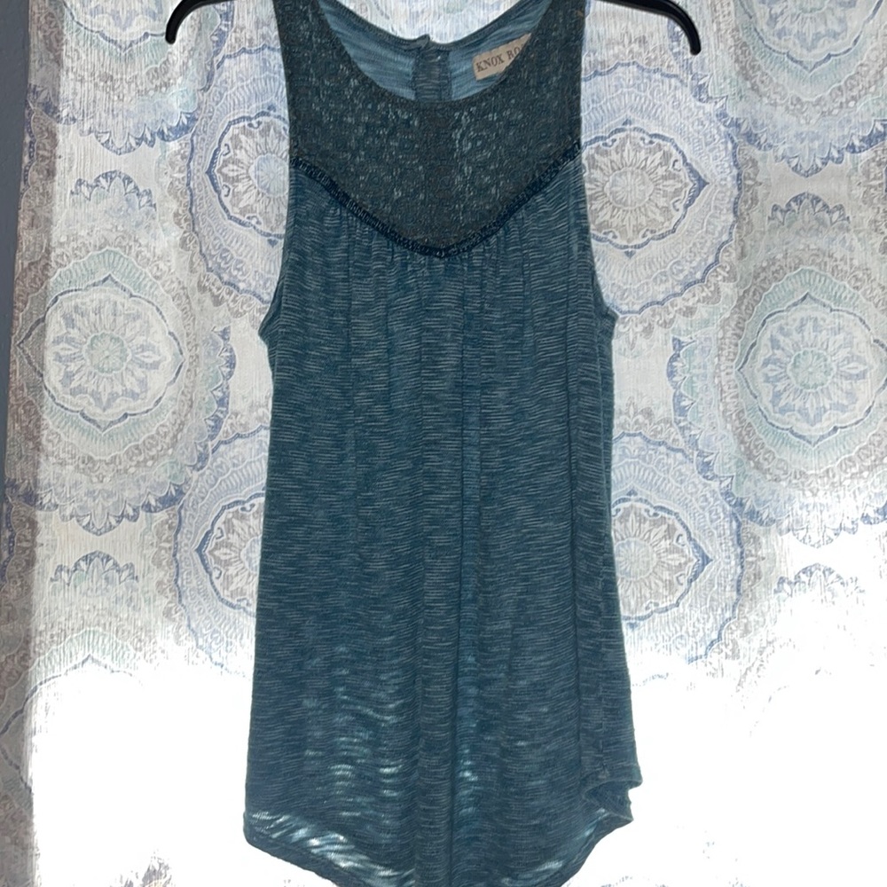 Knox rose tank